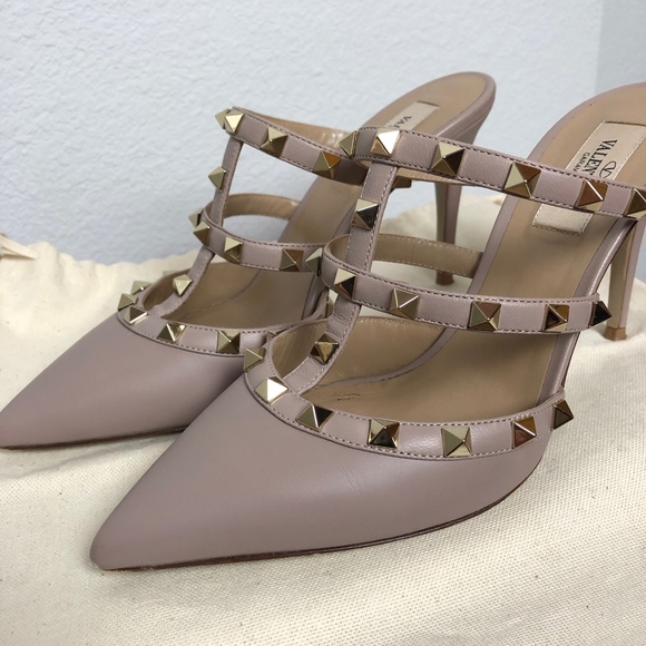 Valentino Garavani Stud Spike Heels sz 38 - Picture 5 of 5
